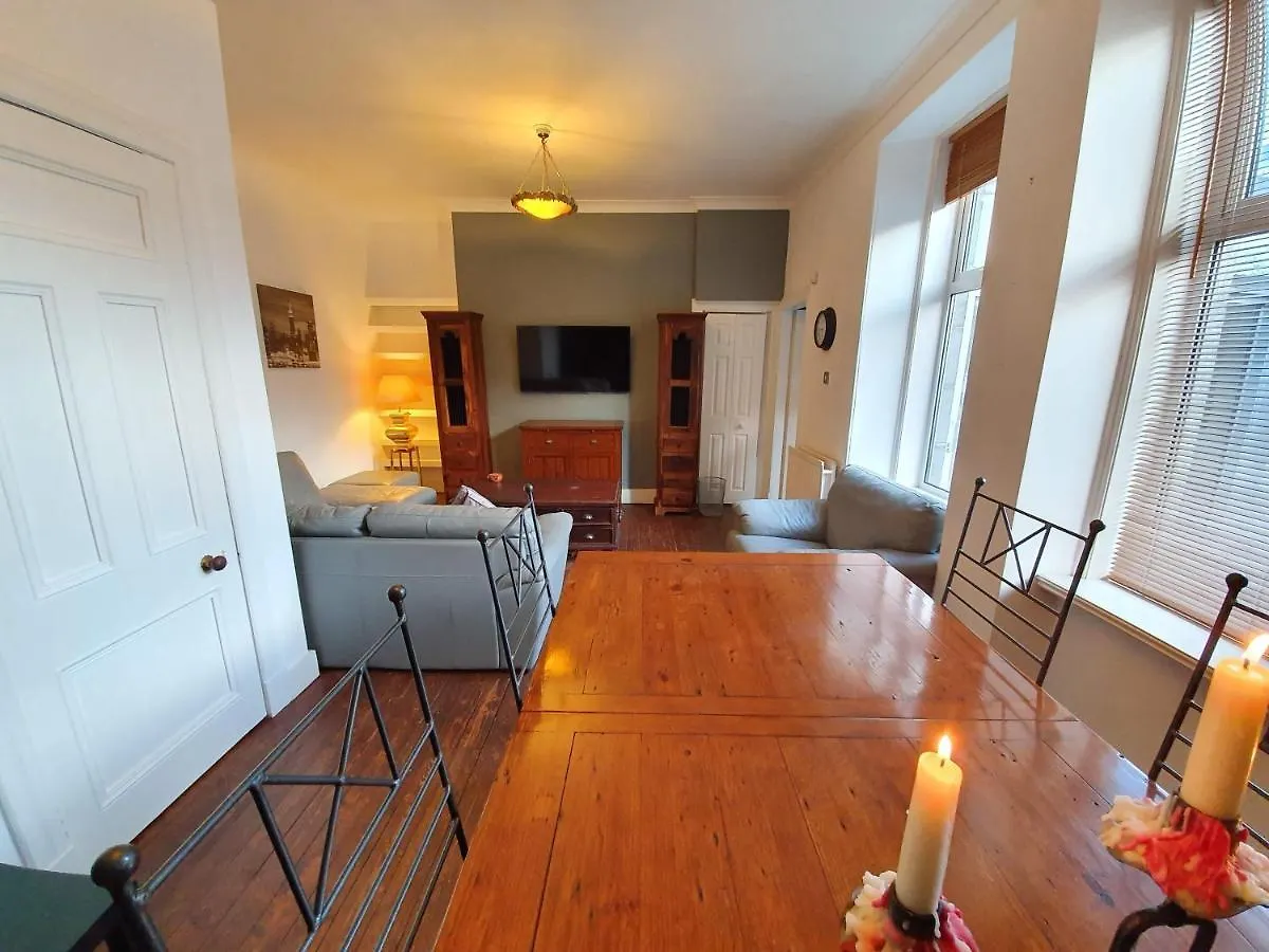 Townhouse 250 Apartment Aberdeen 0*,